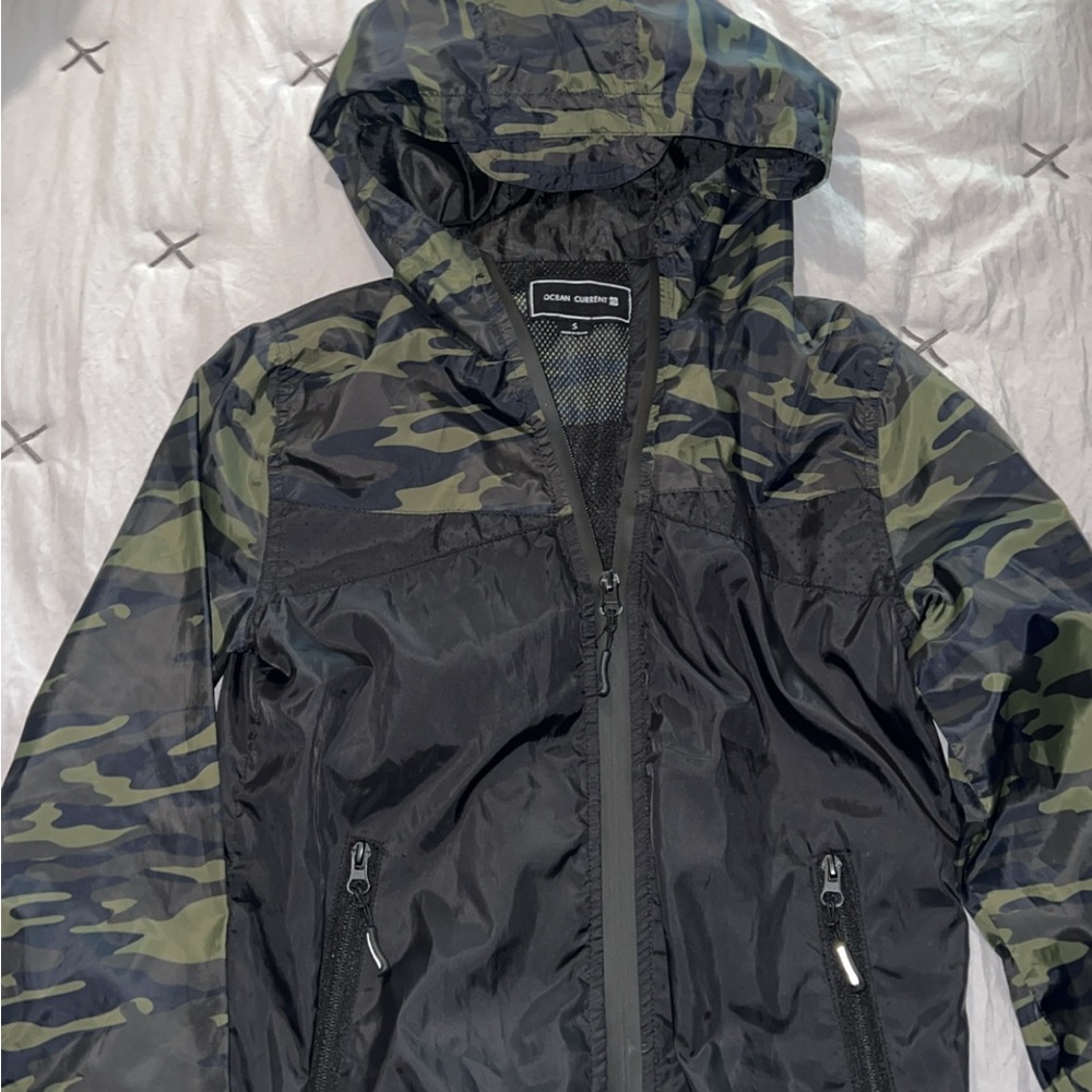 Ocean Current Kids Camouflage Jacket - Black and Green